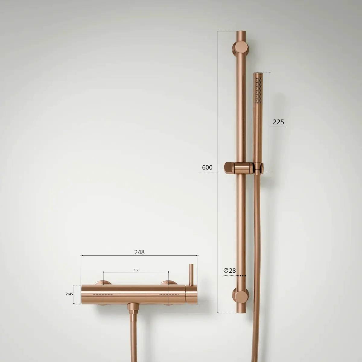Robinet de douche Doré Rose Brossé, Mitigeur externe, Chatelet. N° 319755. 348,00 €. Mitigeur douche mural Doré Rose Brossé, Chatelet. Douchette tube et barre. Design tendance.