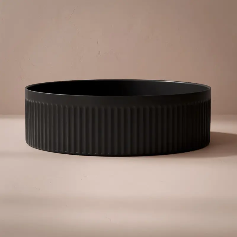 vasque-a-poser-cannelee-quarante-cm-noir-mat (2).webp