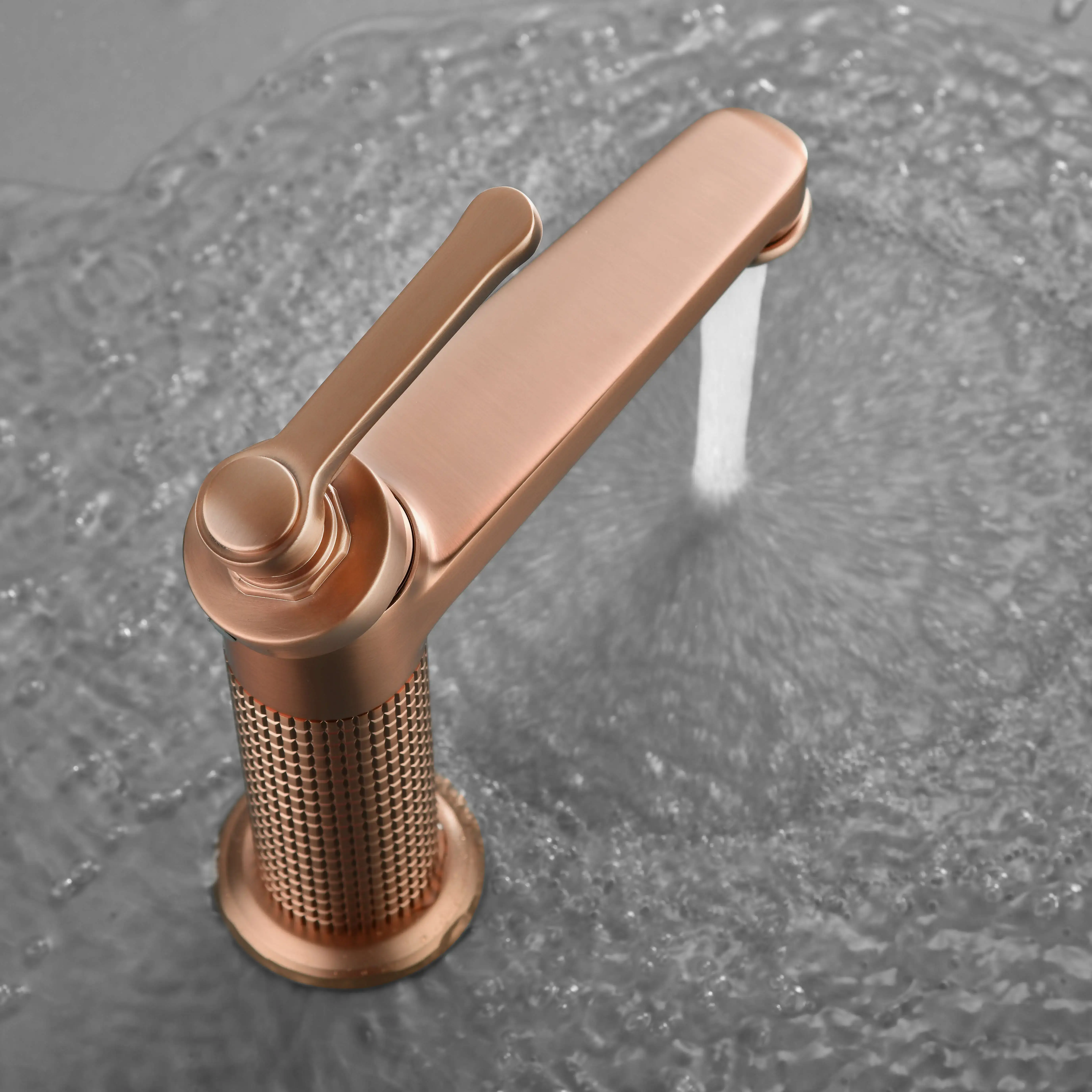 Mitigeur lavabo cannelé, Doré Rose brossé, César  