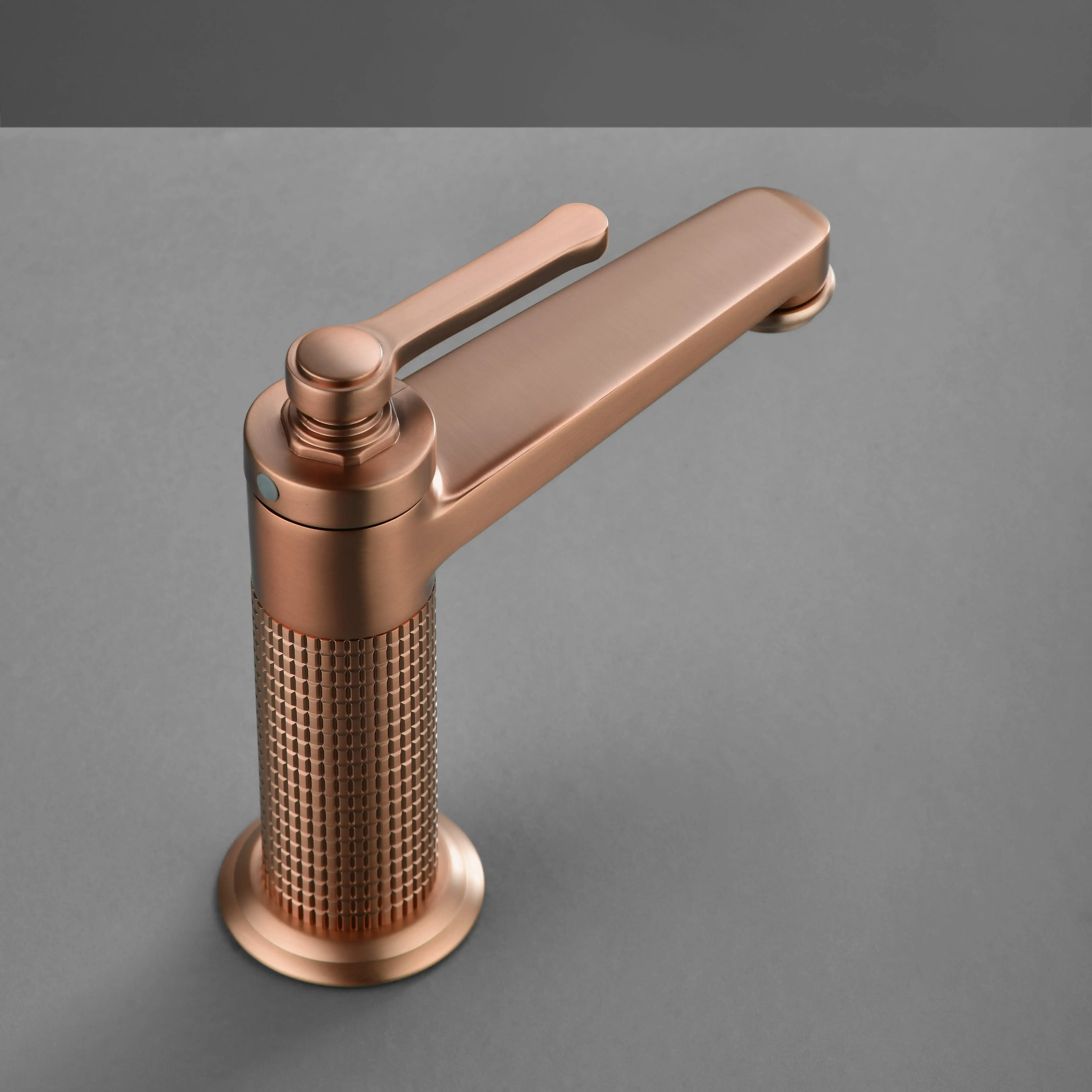 Mitigeur lavabo cannelé, Doré Rose brossé, César  
