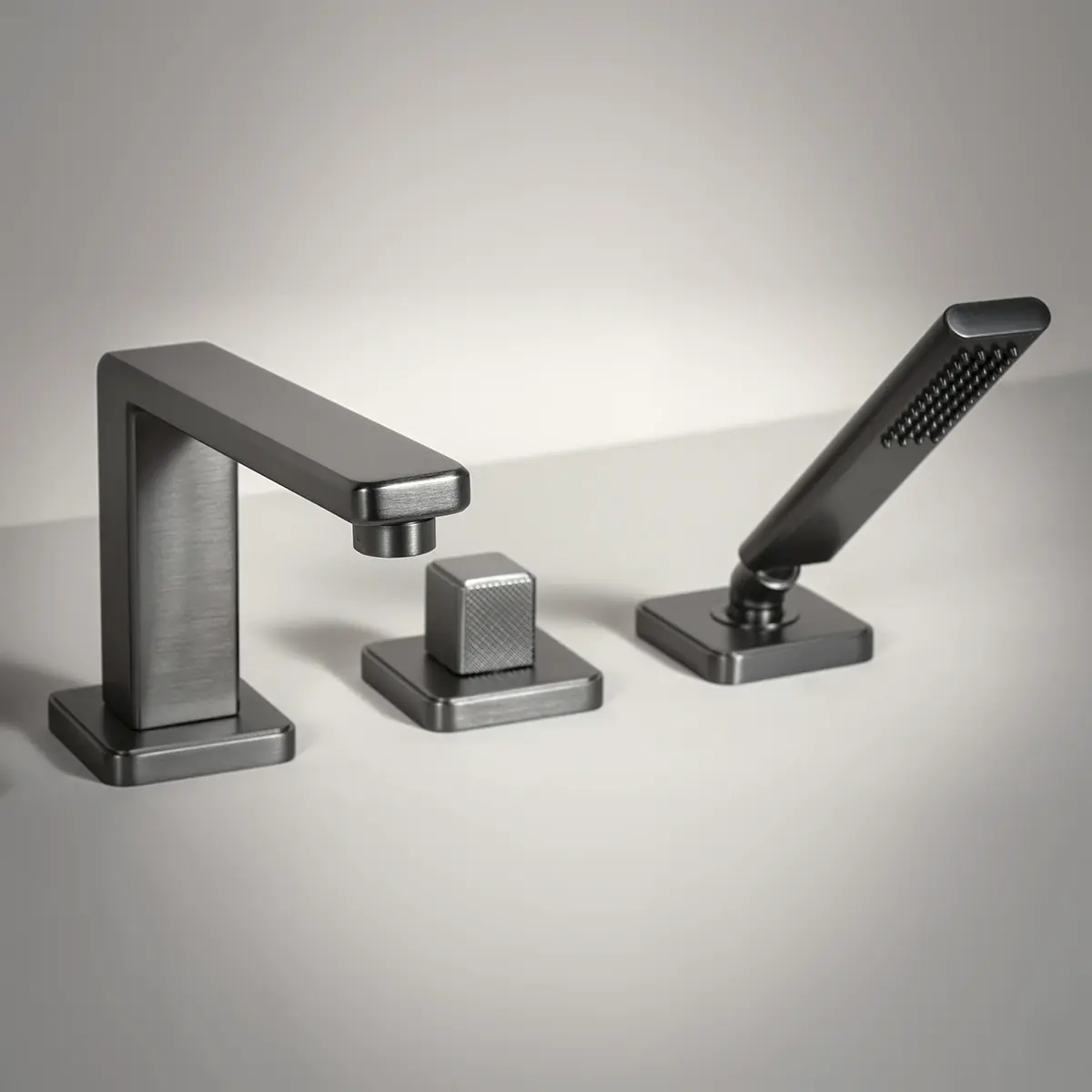 Robinet mitigeur de bain de plage, manette cannelée, Gun métal, Star   