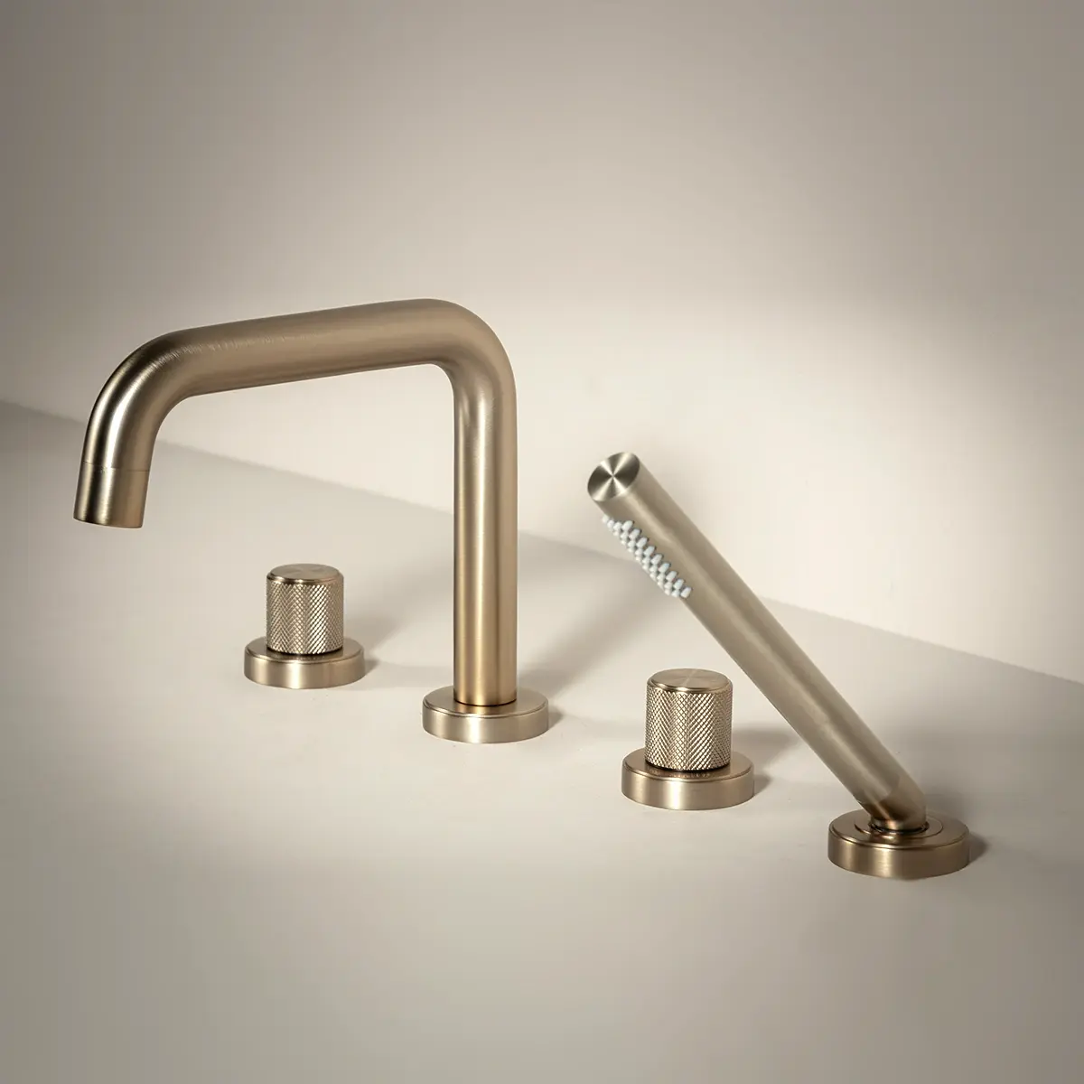Robinet mitigeur bain-douche de plage champagne, Bruma