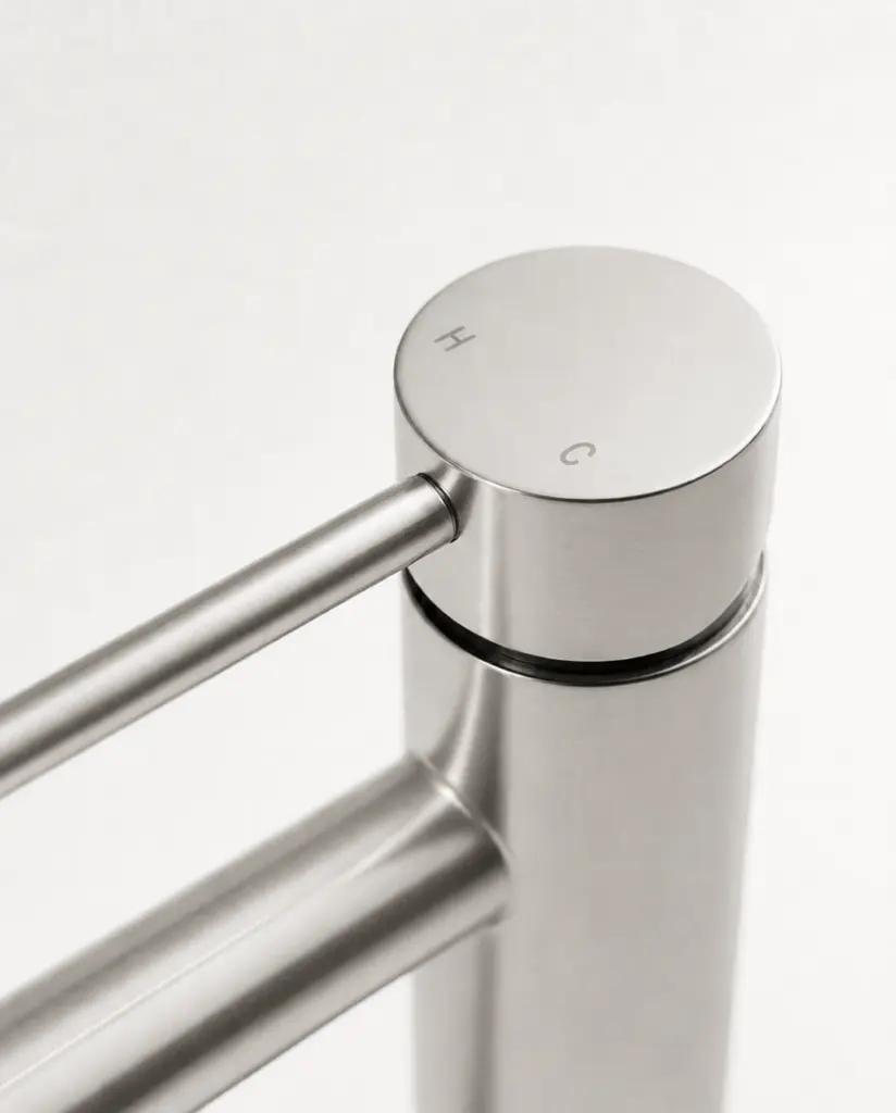 robinet-chatelet-haut-inox-brossé-3.webp