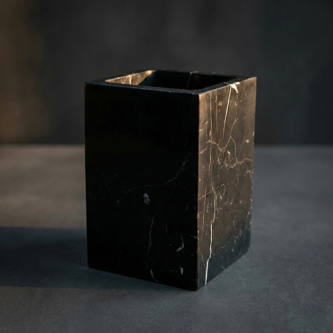 Pot à poser carré, marbre véritable nero marquina, Petra 