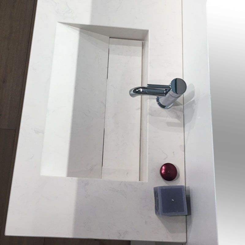 Plan vasque salle de bain suspendu 121x46 cm, vasque gauche ou droite, pierre Calacatta