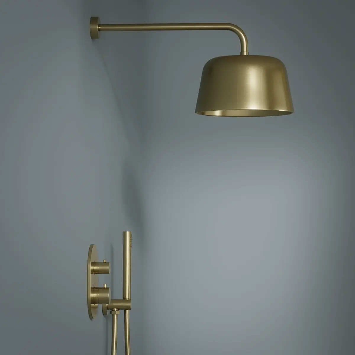 Composition mitigeur de douche encastrée avec pomme cloche doré brossé, Châtelet