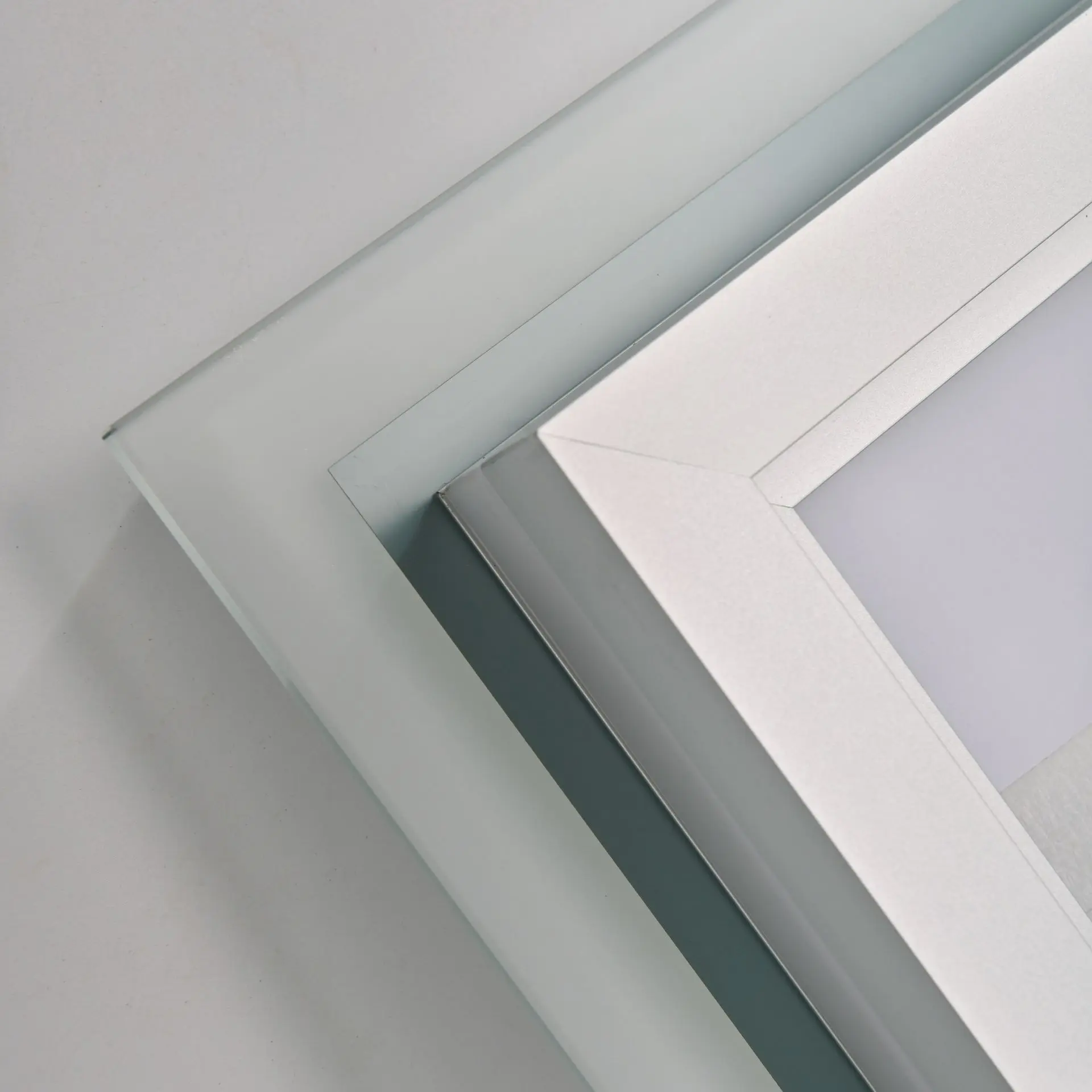 Miroir 60x80cm horizontal ou vertical, éclairage frontal et rétroéclairage, Sofia
