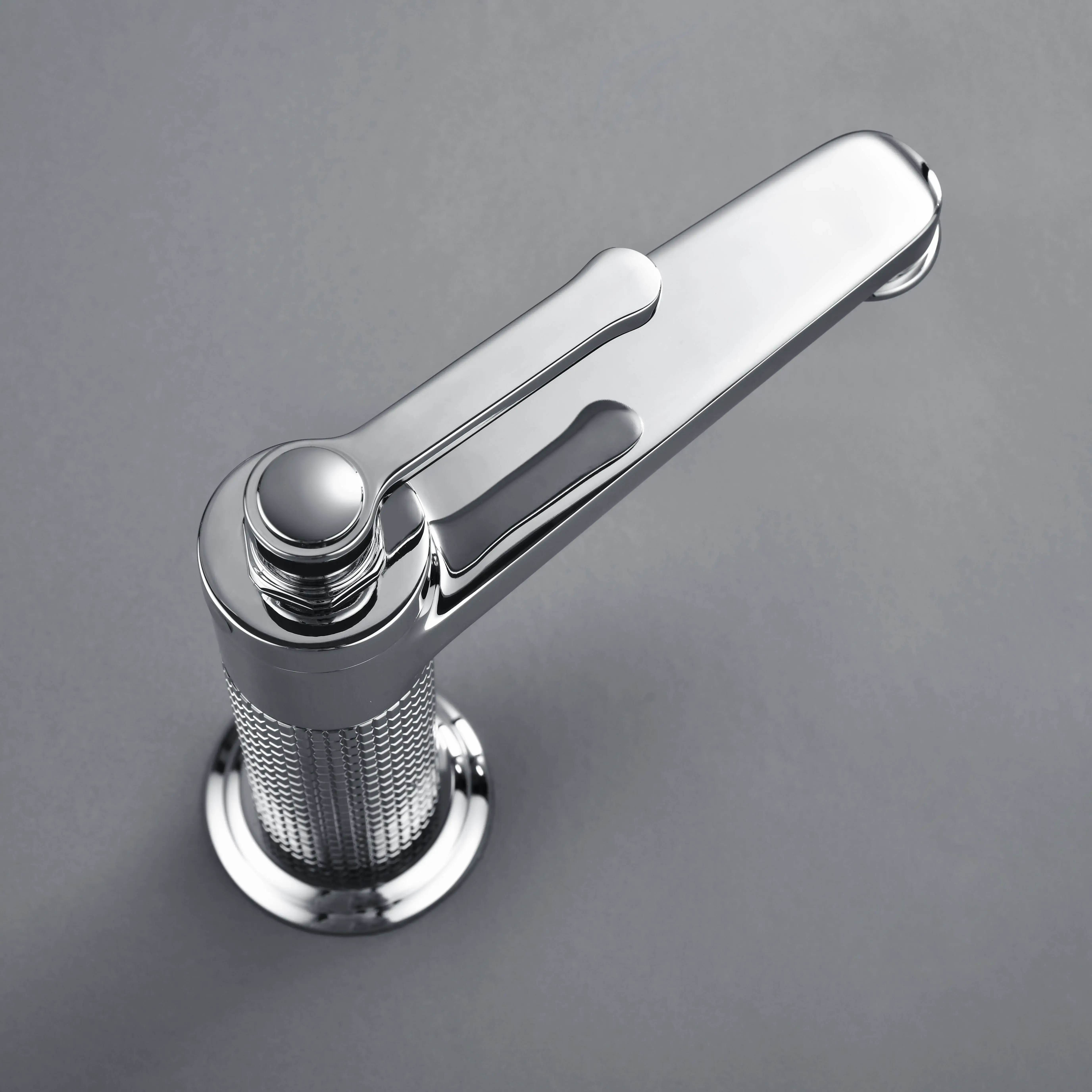 Mitigeur lavabo cannelé, Chrome, César 