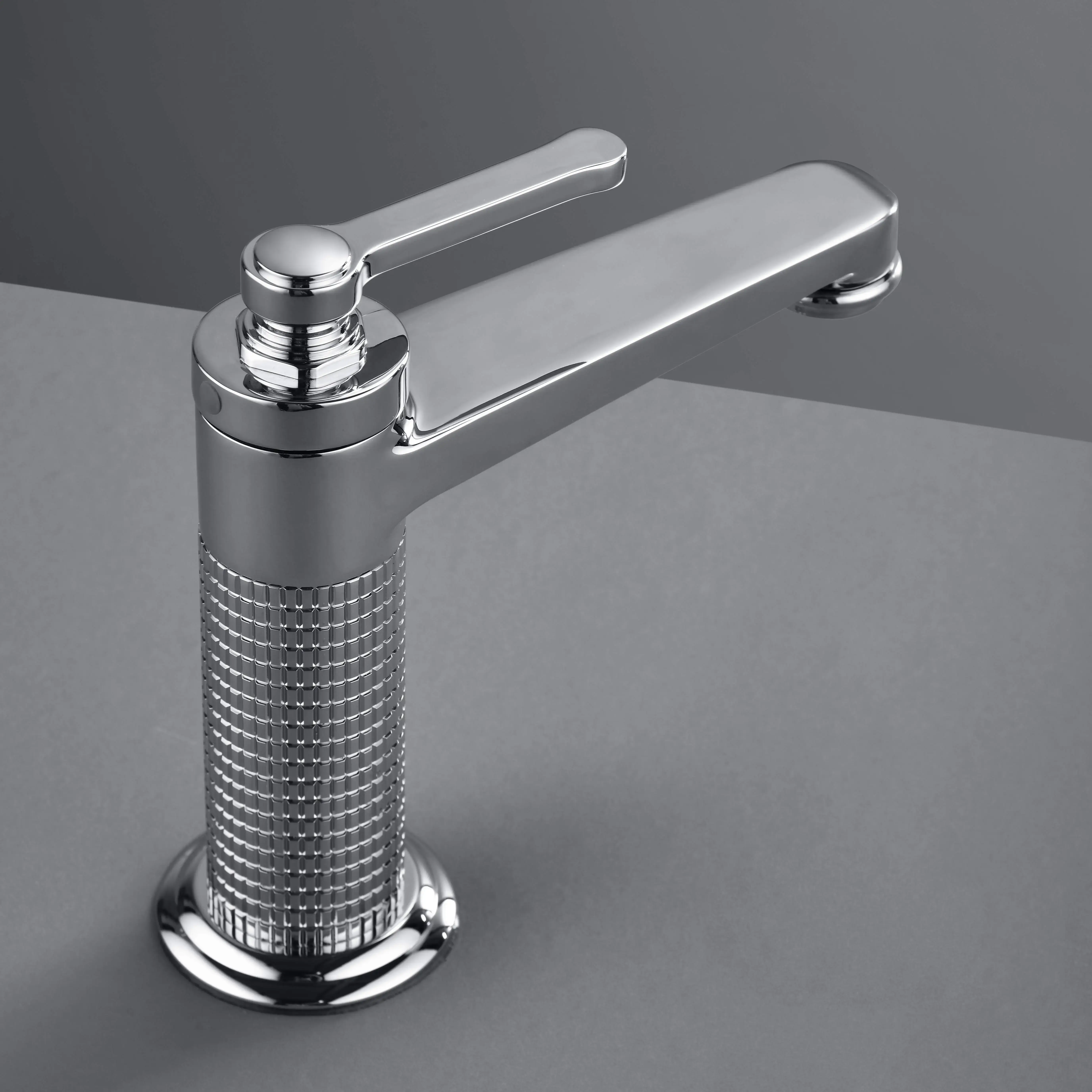 Mitigeur lavabo cannelé, Chrome, César 