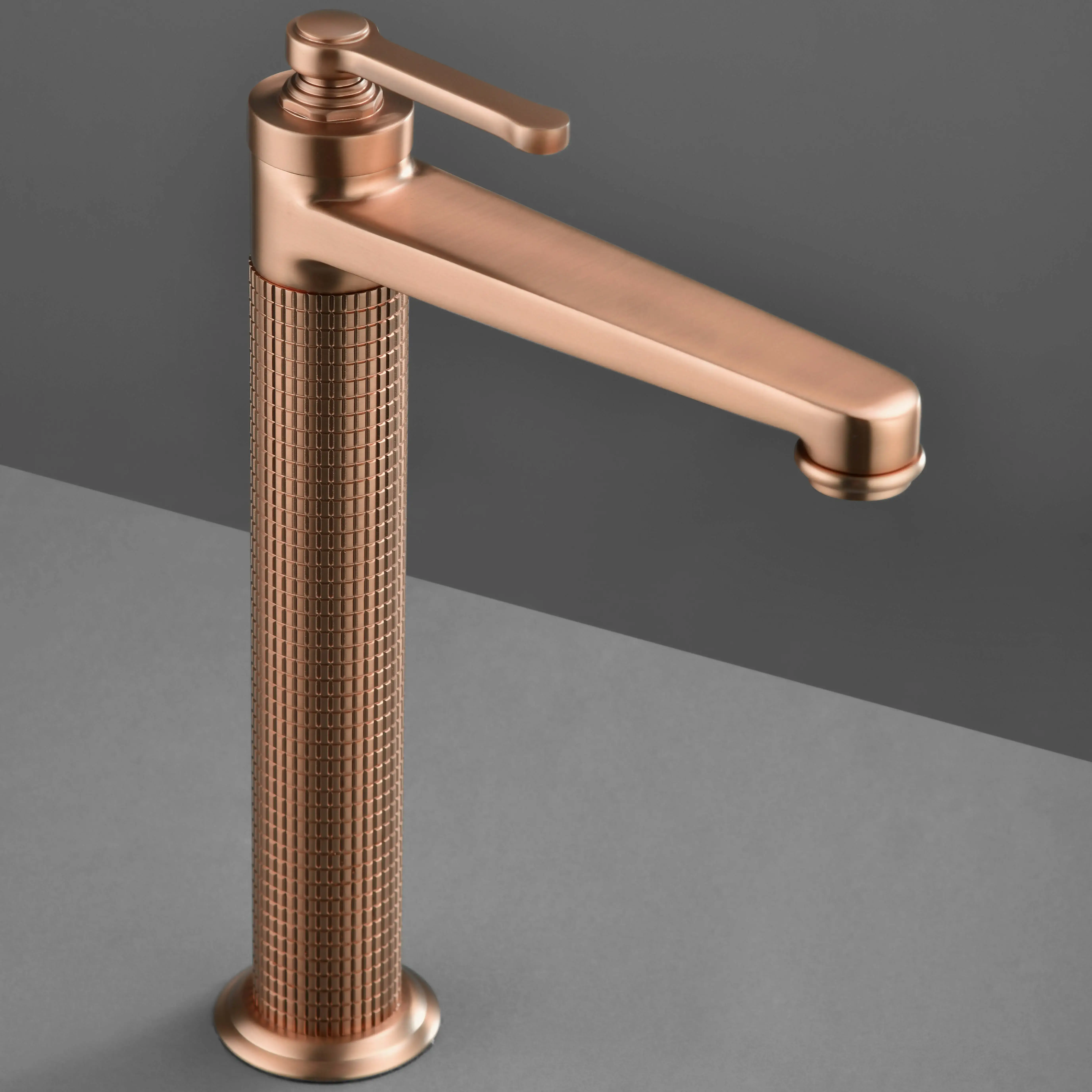 Mitigeur lavabo surélevé cannelé, Doré Rose brossé, César   