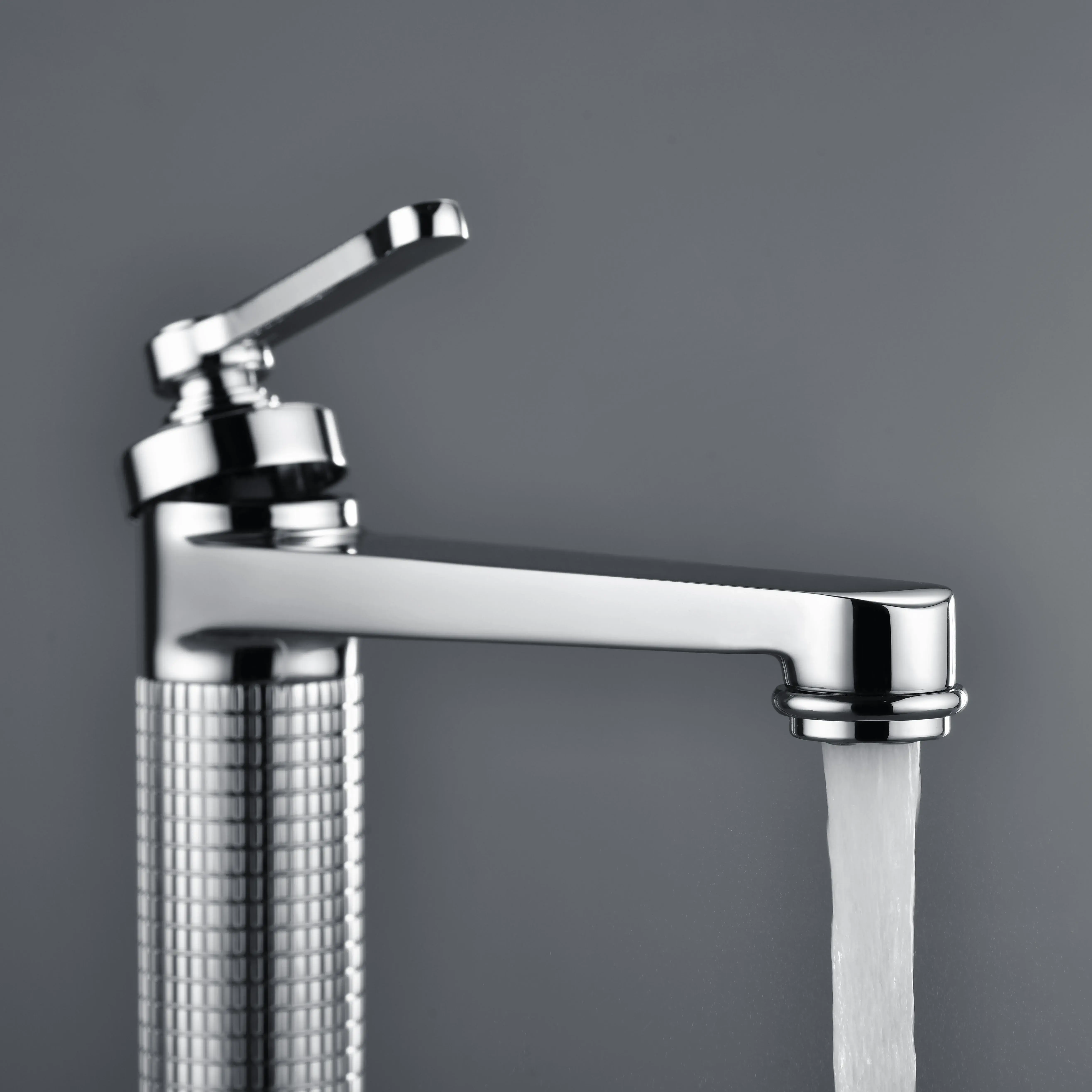 Mitigeur lavabo surélevé cannelé, Chrome, César  