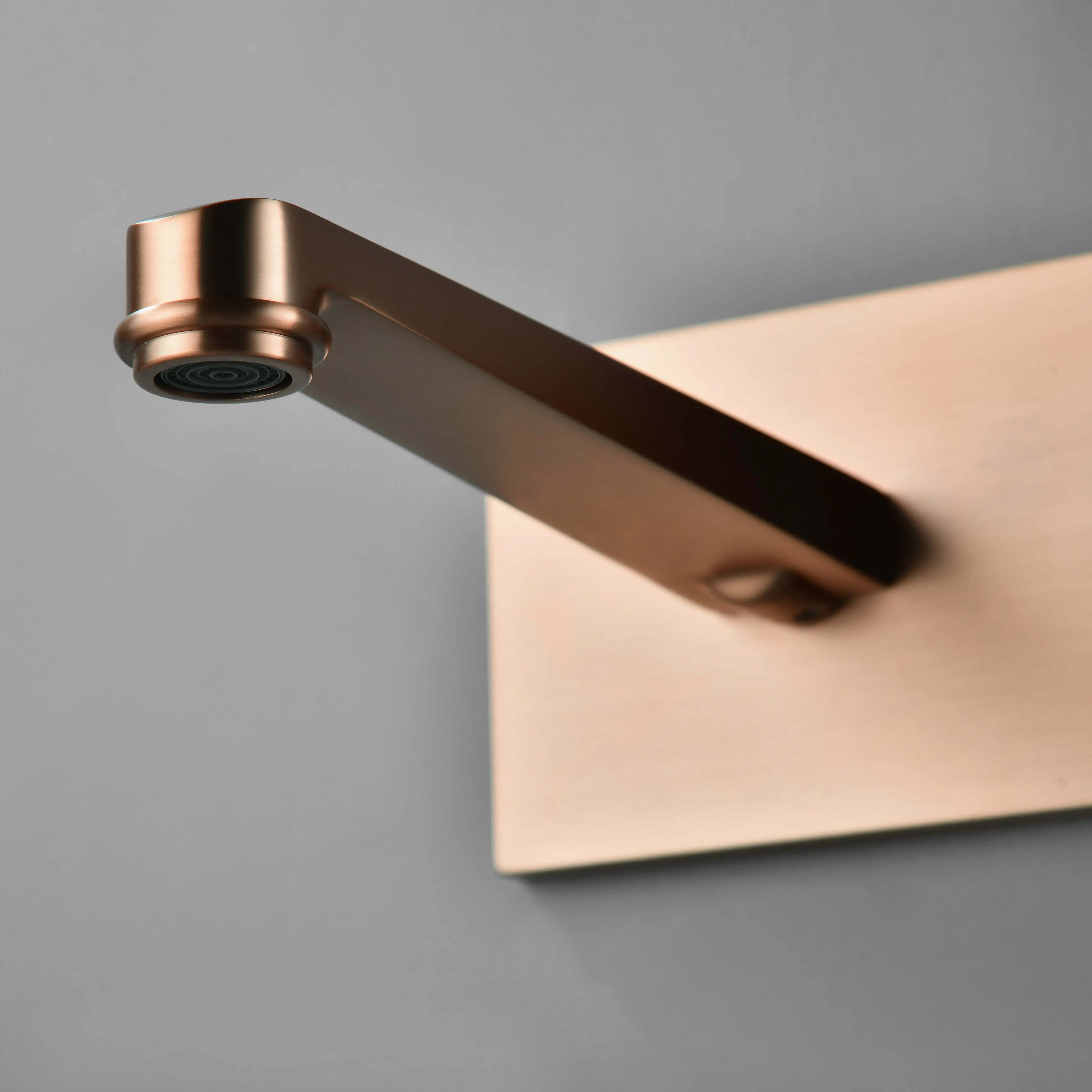 Mitigeur lavabo encastré, Doré Rose brossé, César 