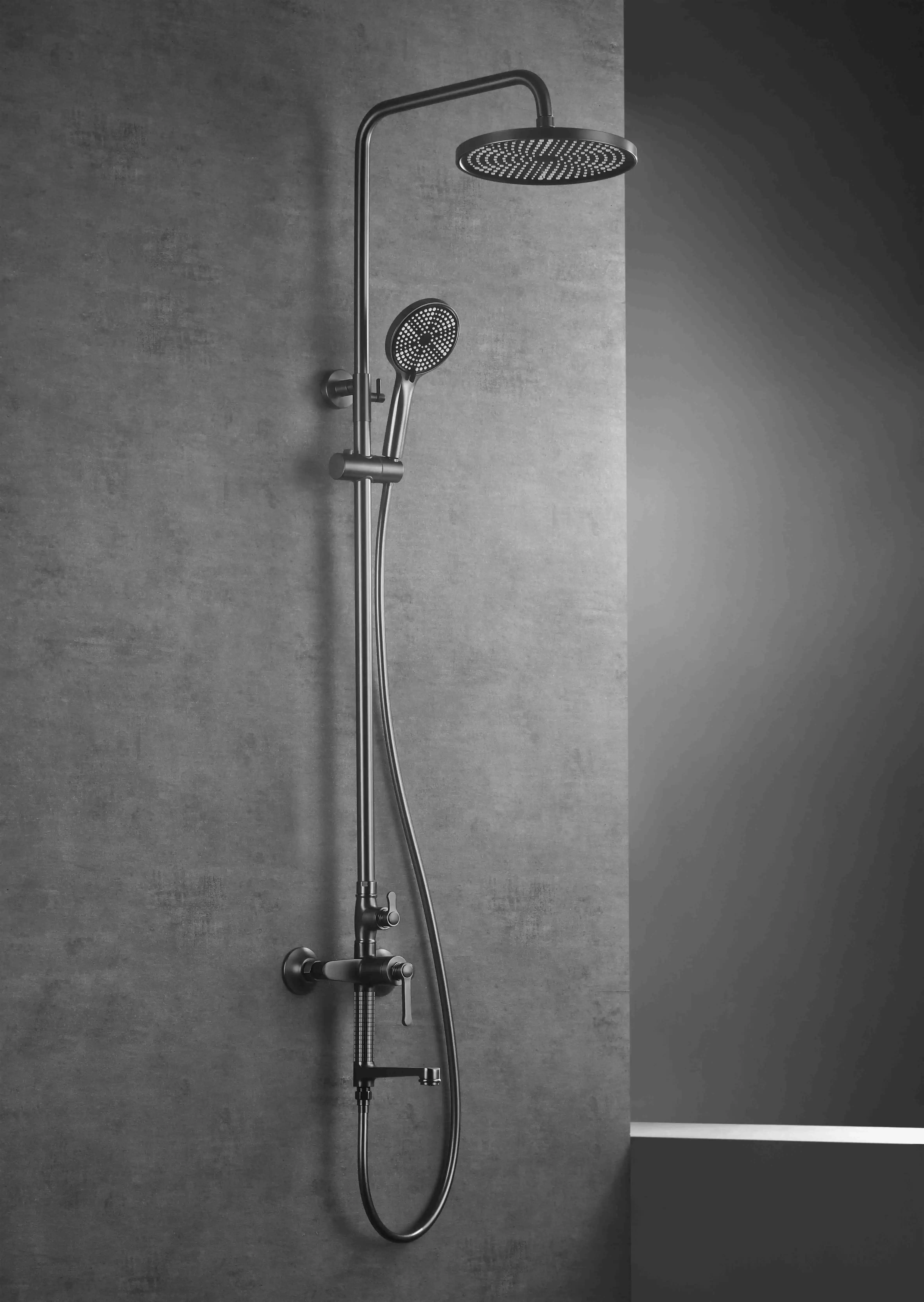 Colonne bain-douche César gun métal avec cannelures, robinet mural avec douchette