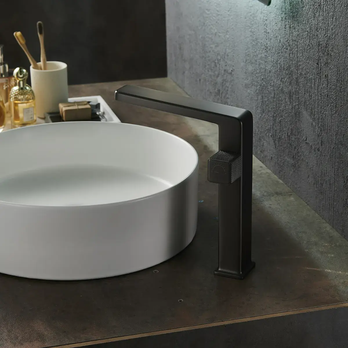 Mitigeur de lavabo manette cannelé, Surélevé, Gun métal, Star 