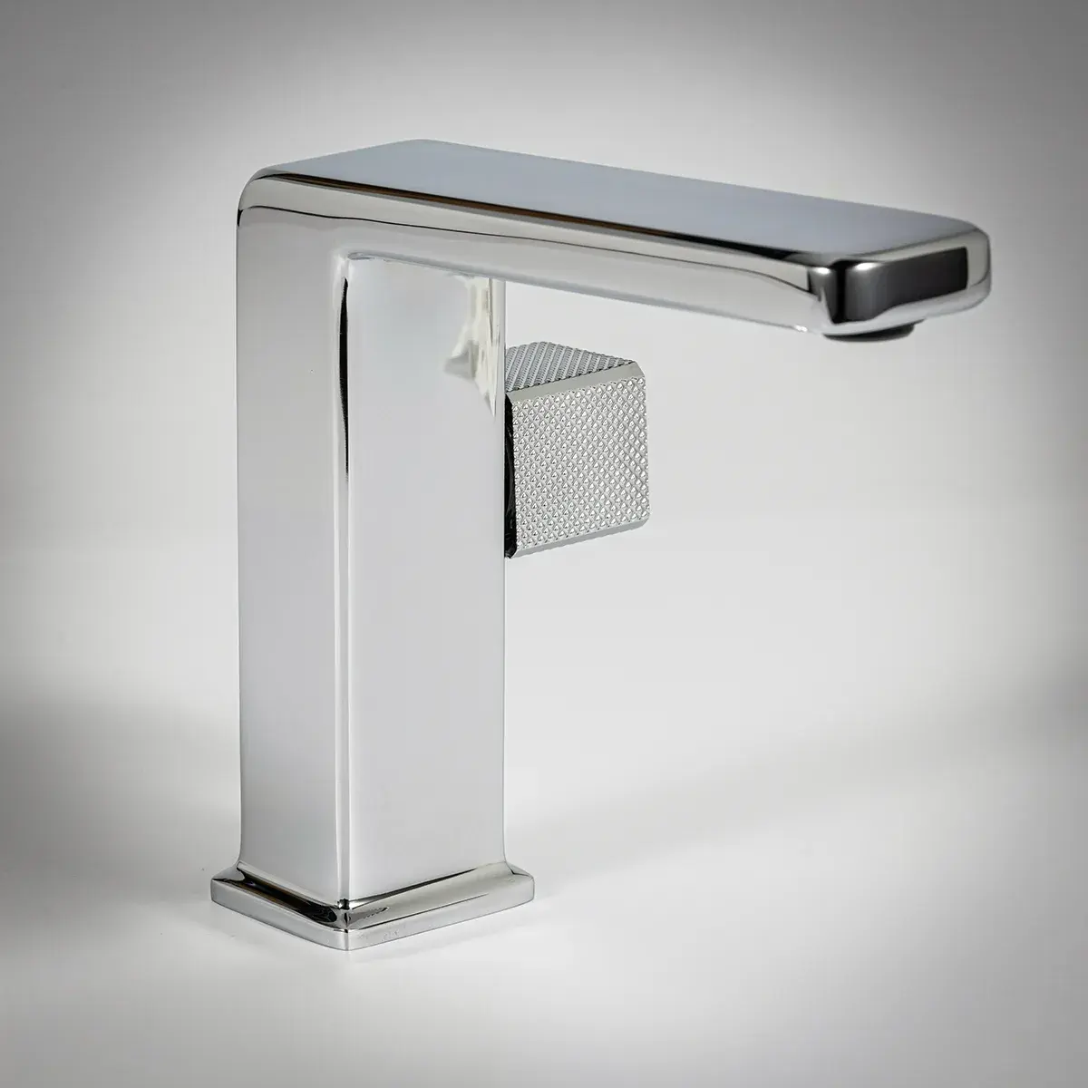 Mitigeur de lavabo manette cannelé, chromé, Star