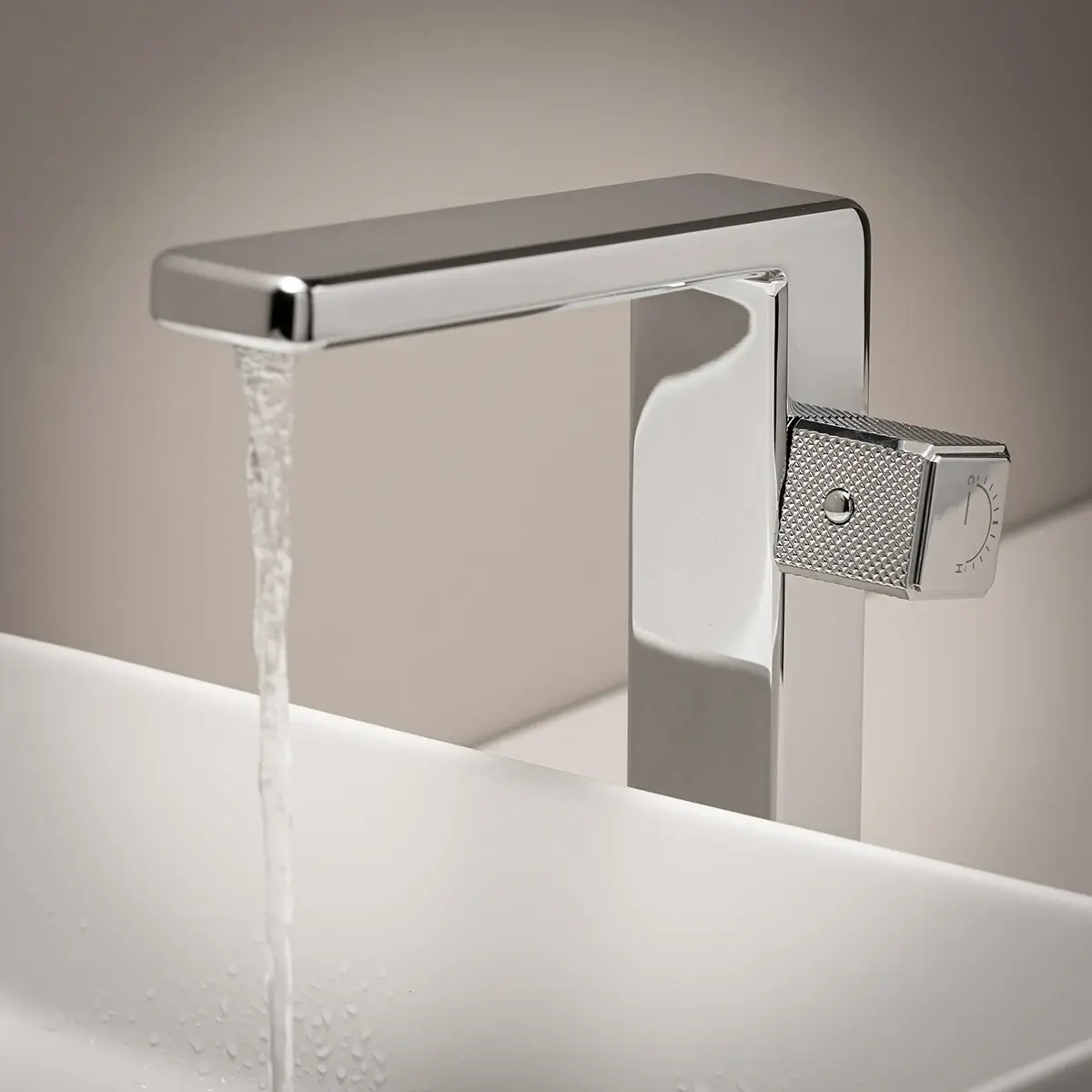 Mitigeur de lavabo manette cannelé, Surélevé, Chromé, Star 