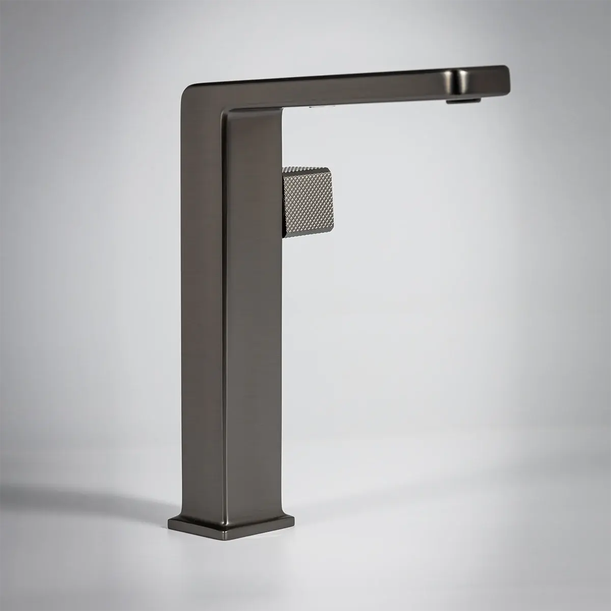 Mitigeur de lavabo manette cannelé, Surélevé, Gun métal, Star 
