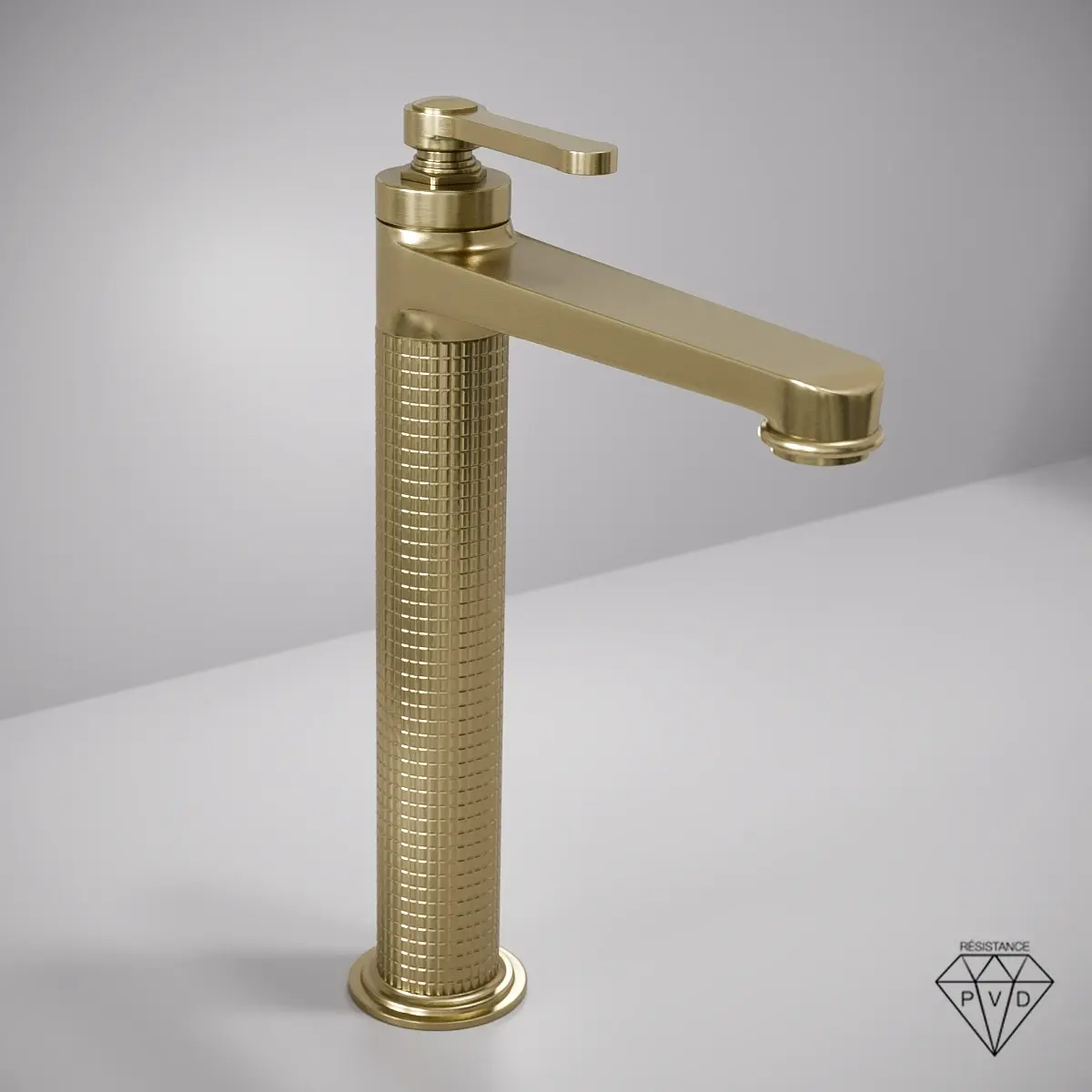 Mitigeur lavabo surélevé cannelé César en doré, finition brillante, silhouette élancée, corps texturé et poignée fine, idéal pour une salle de bain luxueuse.