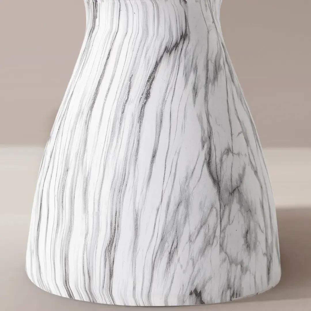 Tabouret - table basse, 40x40x45, résine aspect marbre blanc mat, Mesa 