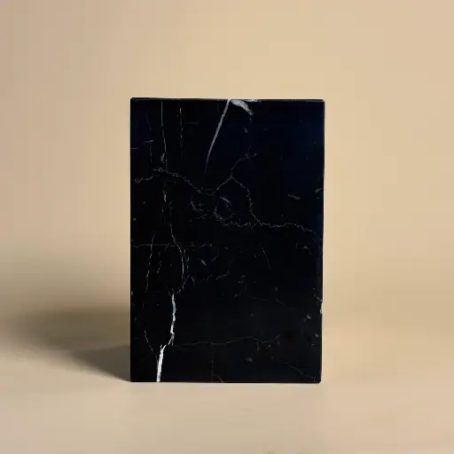 pot à poser marbre noir.webp