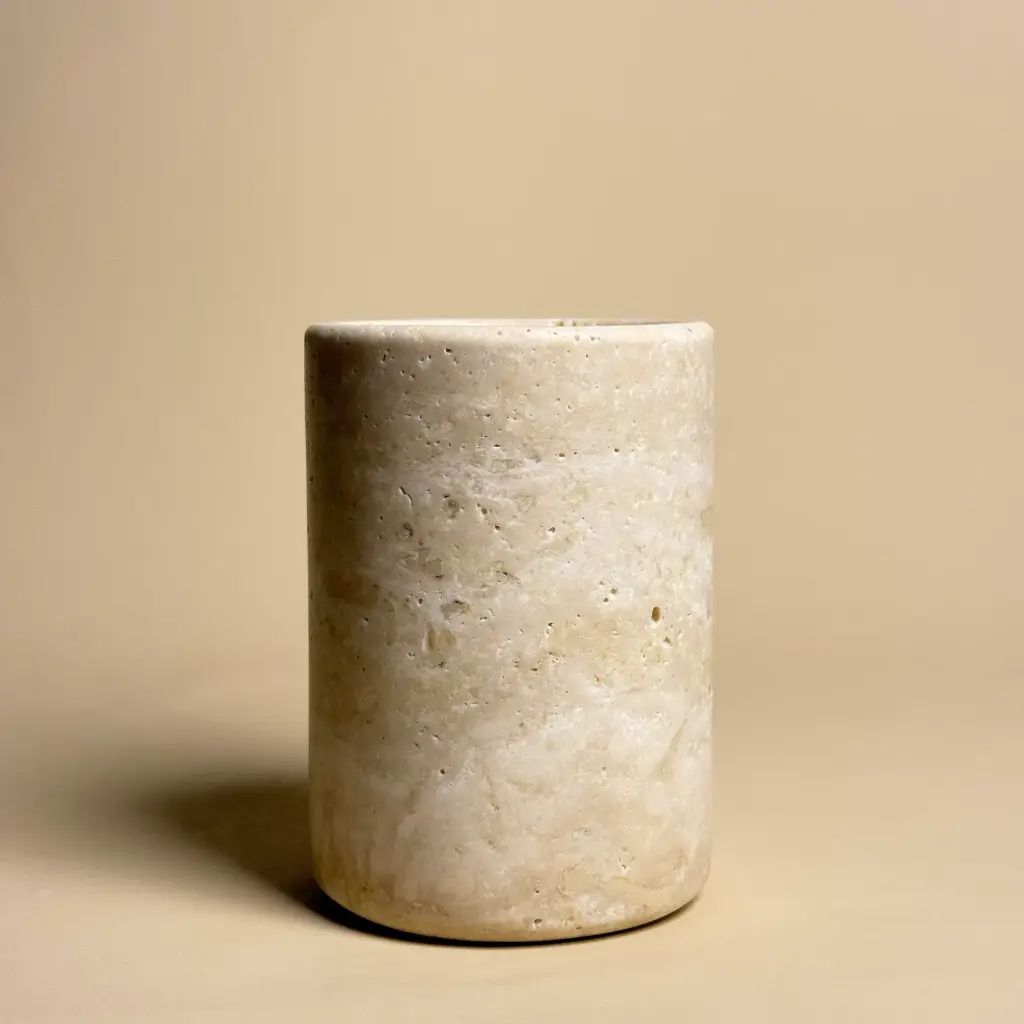 Pot à poser rond en travertin beige.webp