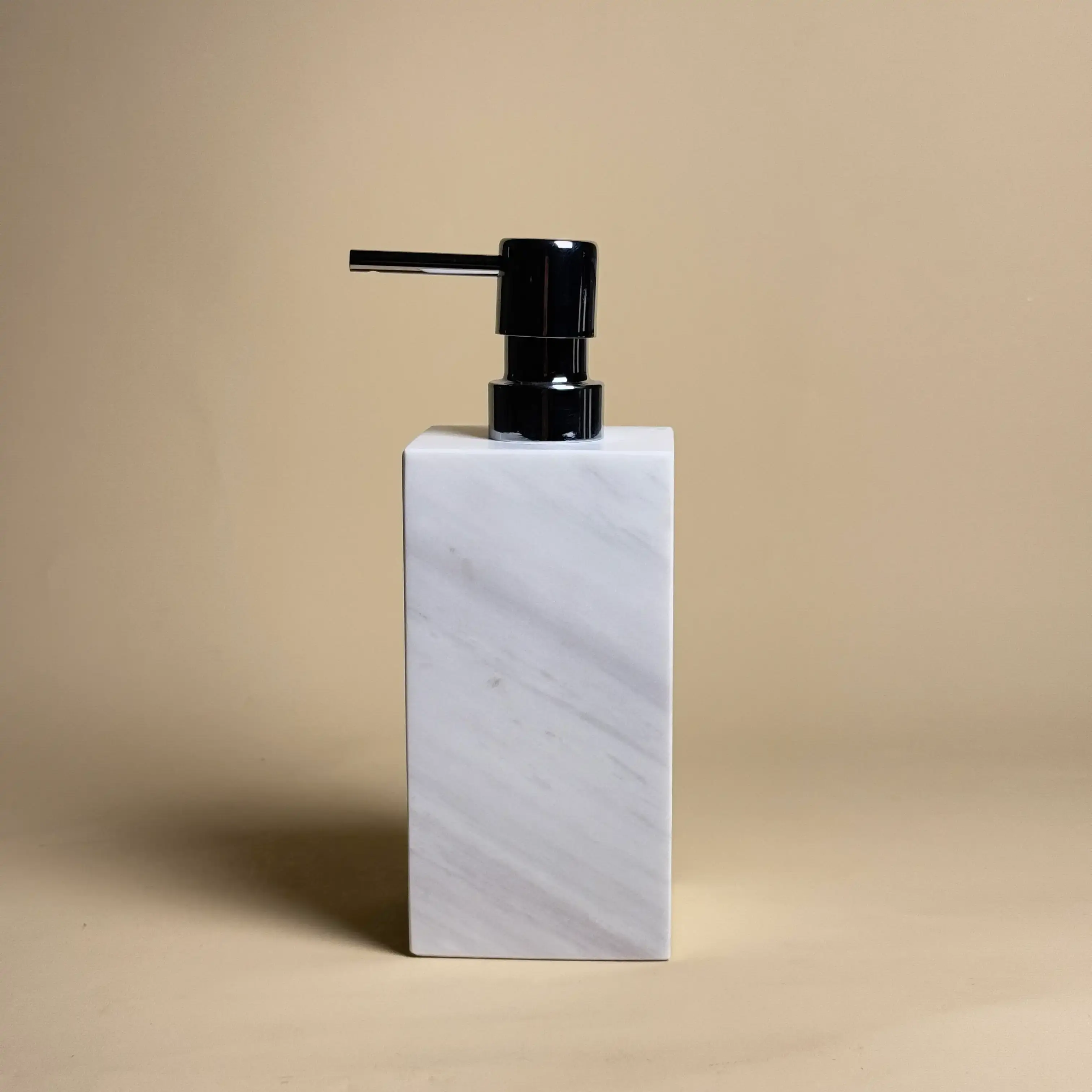 Ensemble d'Accessoires Salle de Bain Carré, Petra , Marbre Blanc Véritable, Pompe Chromée