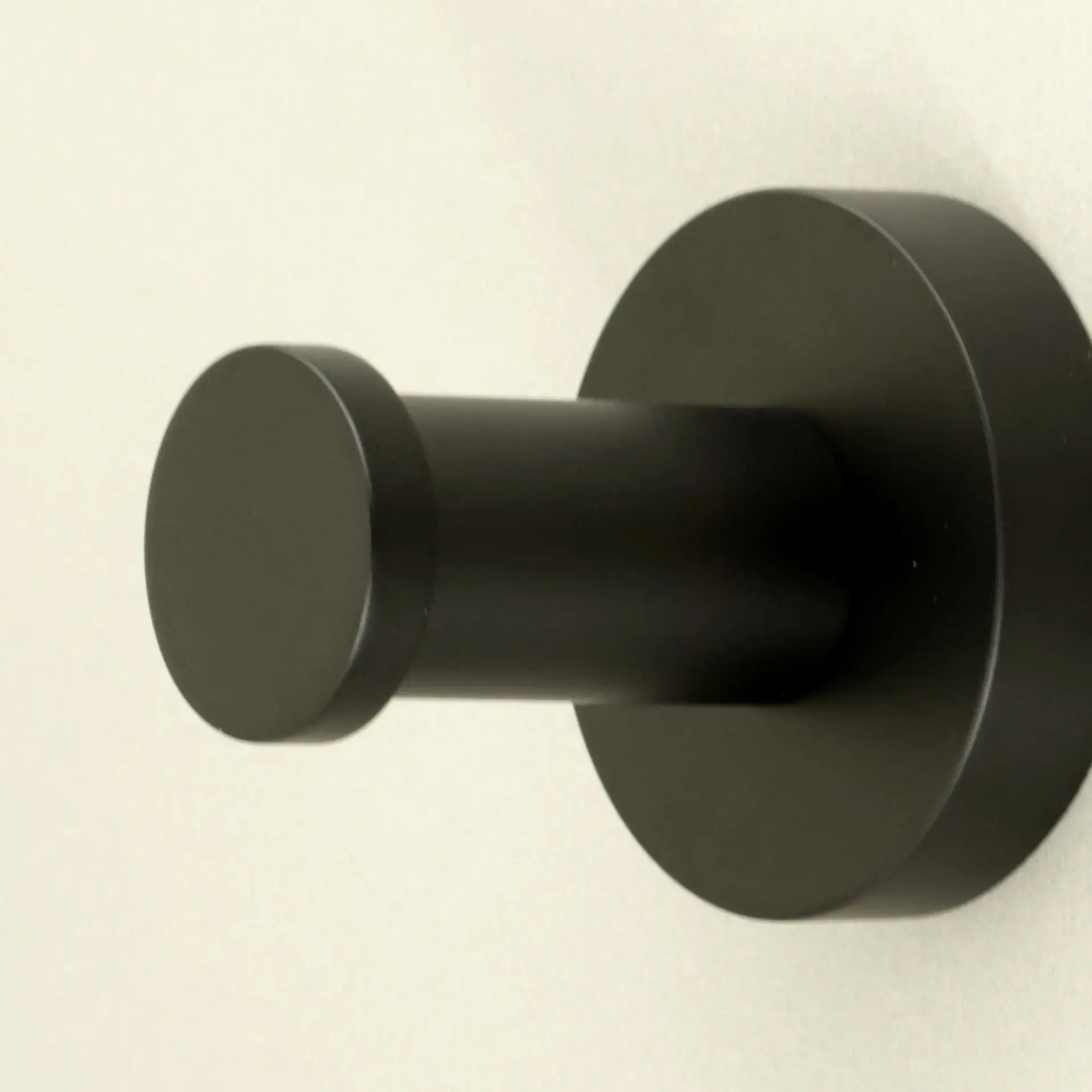 Patère noir brossé, Châtelet