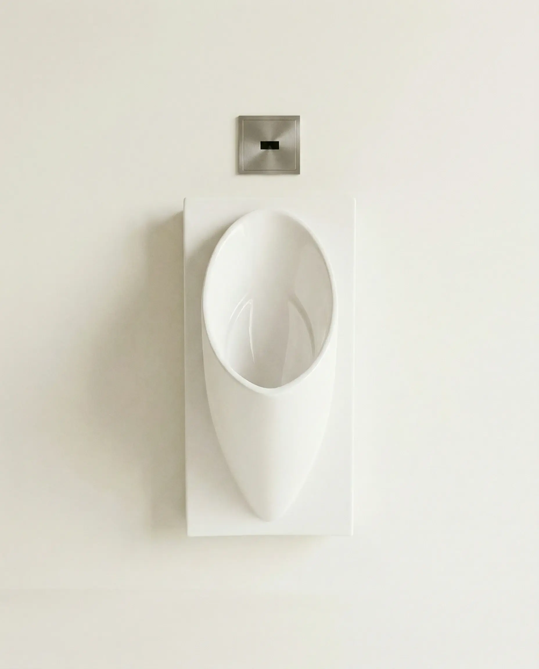 Urinoir mural électronique