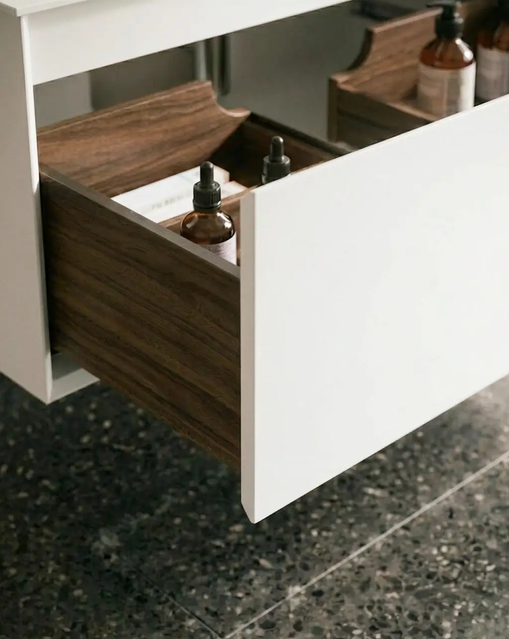 Meuble laque, 140cm avec plan double vasque intégrée, Belle ile   