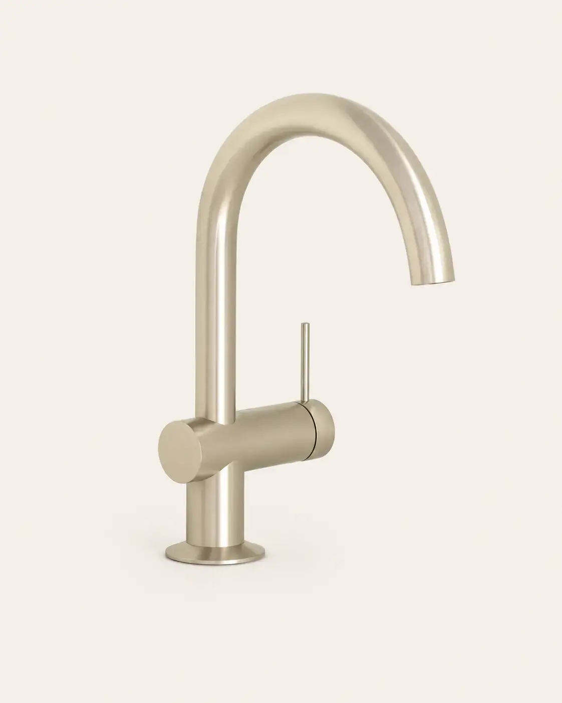 Mitigeur de lavabo col de cygne Madeleine en finition Champagne brossé avec commande latérale et grand bec courbé.