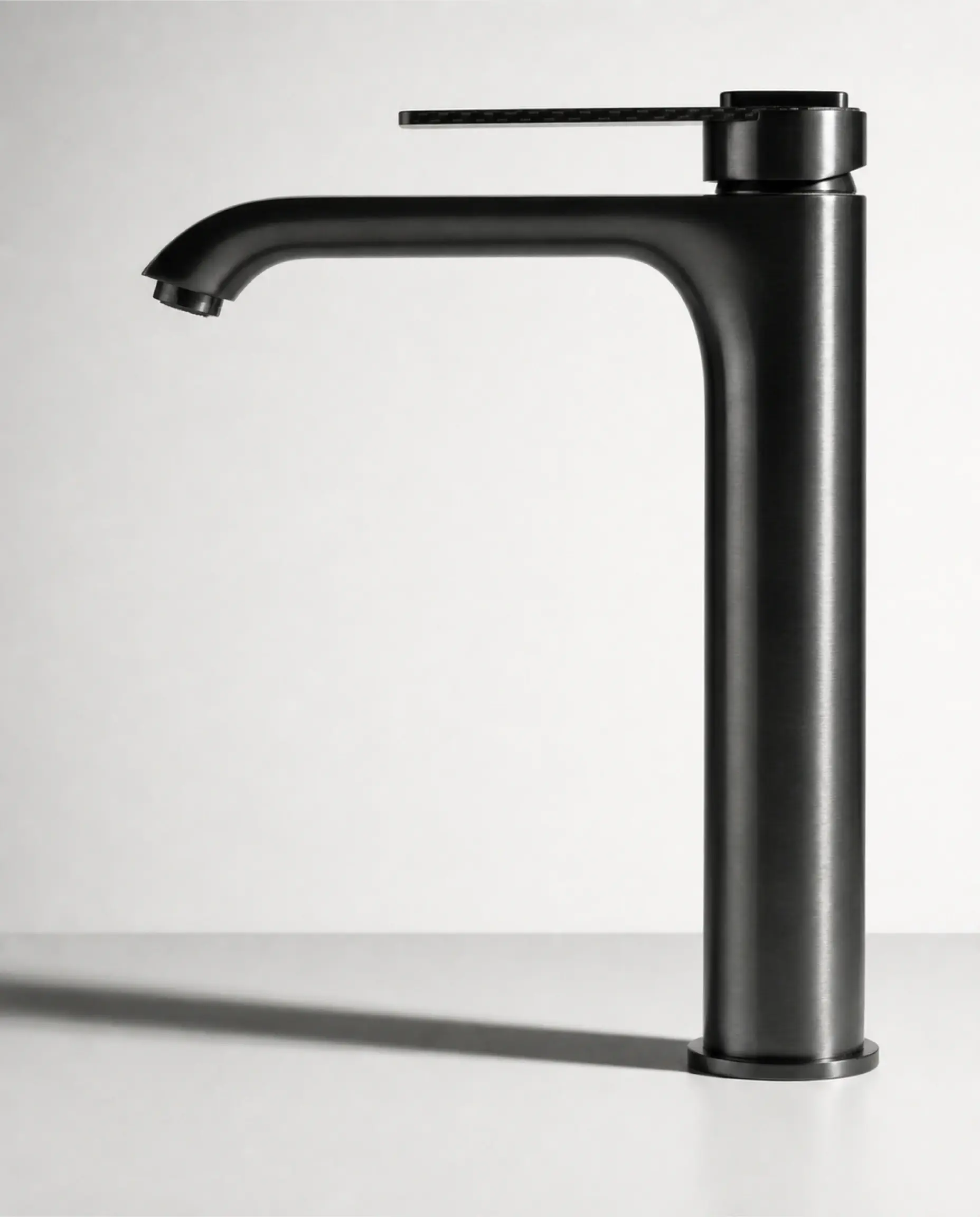 Robinet mitigeur lavabo surélevé, gun métal, Carbone 
