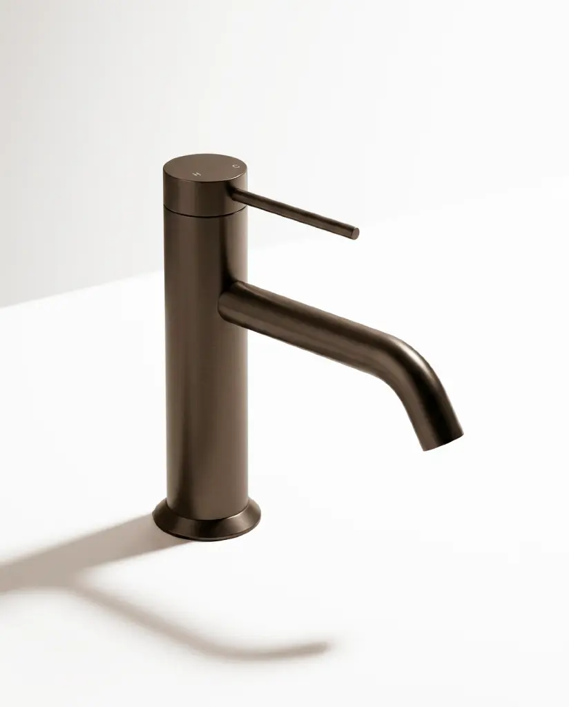 robinet-madeleine-bidet-café-brossé.webp