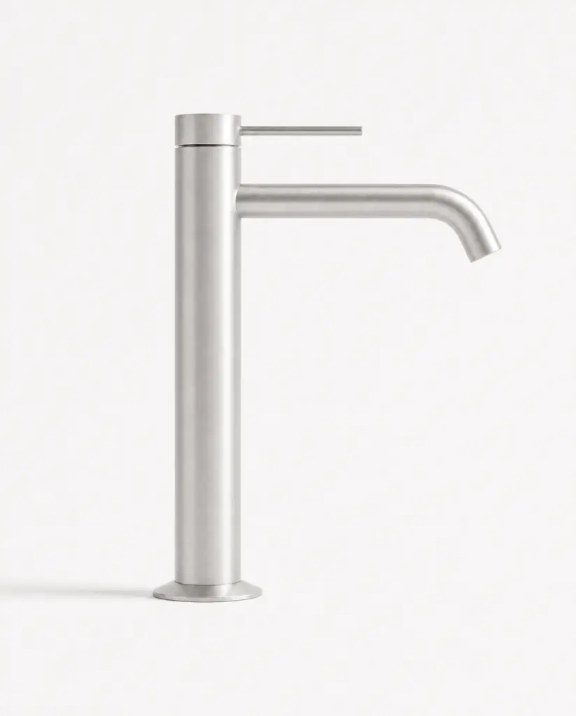 robinet-madeleine-haut-silverwhite-brossé-2.webp