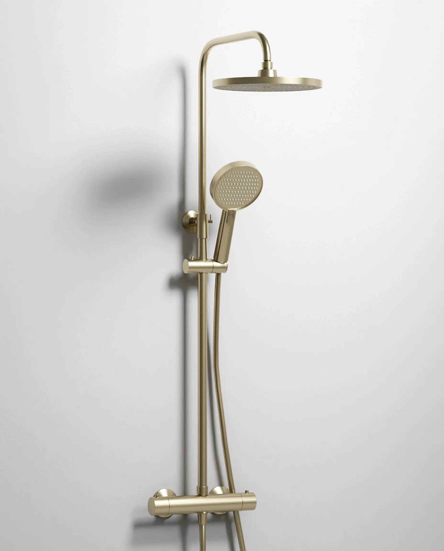 Colonne de douche thermostatique Madeleine avec finition PVD champagne, pommeau haute pression et douchette.