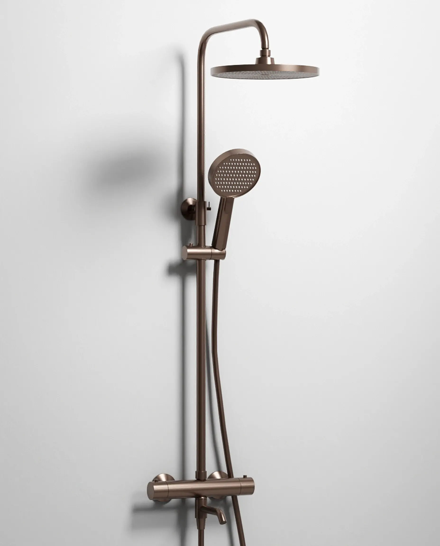 Colonne de bain-douche thermostatique Madeleine finition PVD couleur café avec grand pommeau rond.