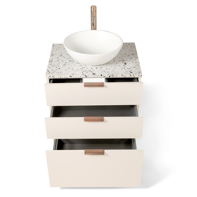 Meuble à poser 60 cm, biscuit avec poignées doré rose brossé et plan terrazzo, Alma