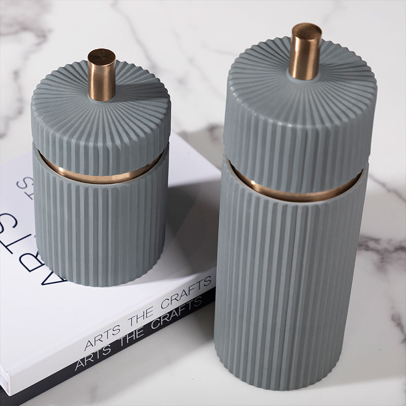 Pot en porcelaine, 2 dimensions, Gris