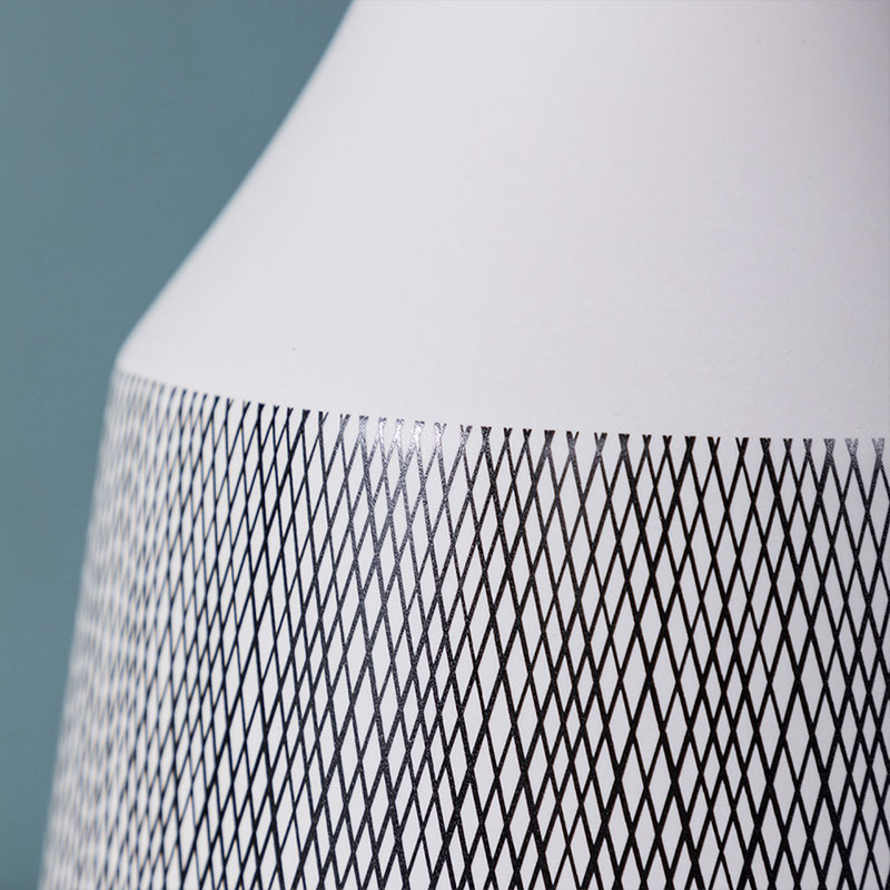 Vase en céramique décorée, Blanc