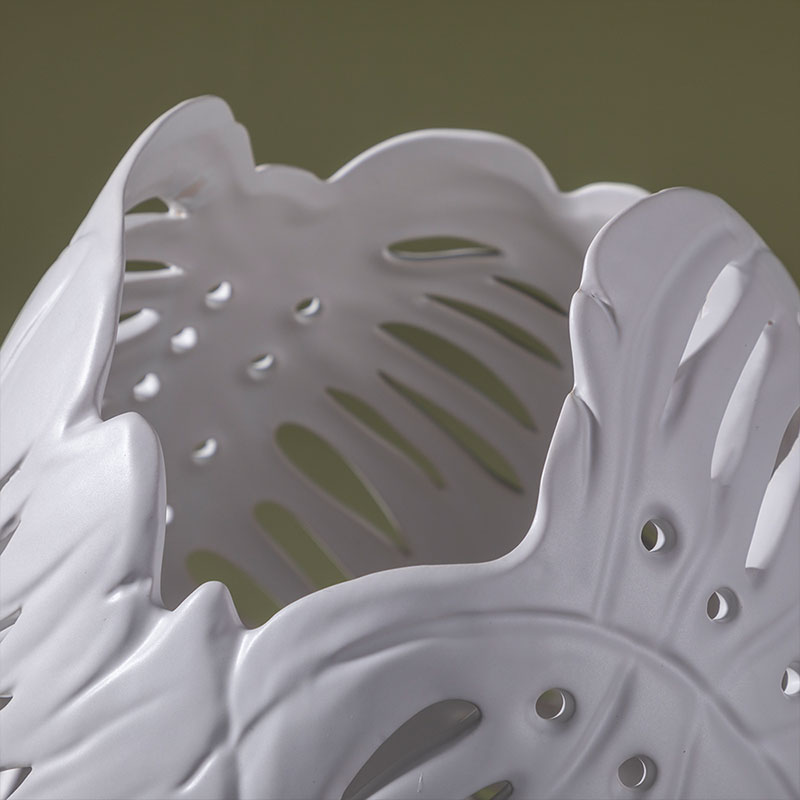 Vase en céramique, ajouré, Blanc