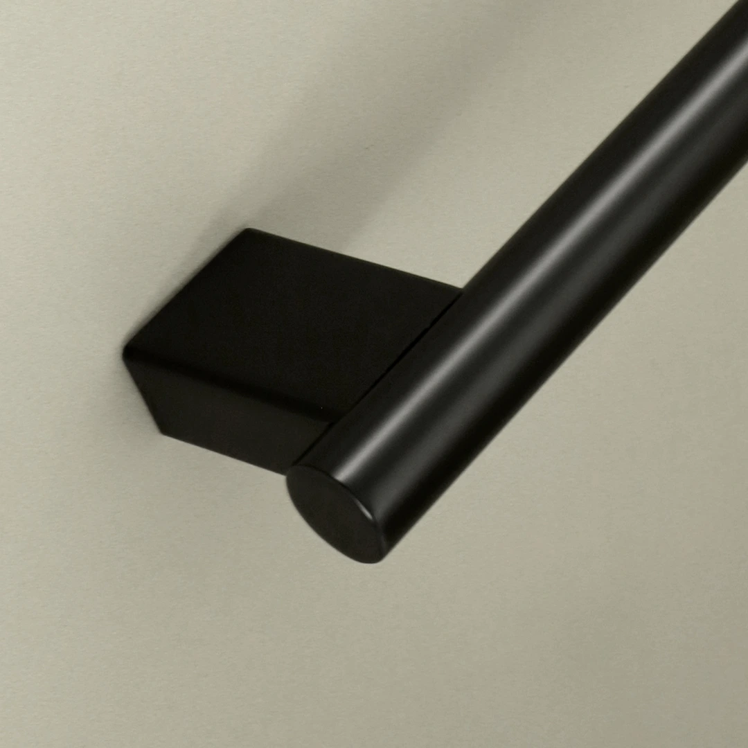 Barre d'appui oblique, noir brossé, Châtelet