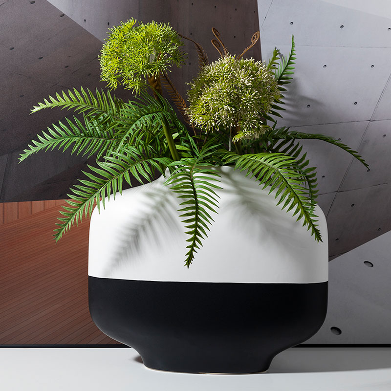 Vase en céramique, Noir et Blanc