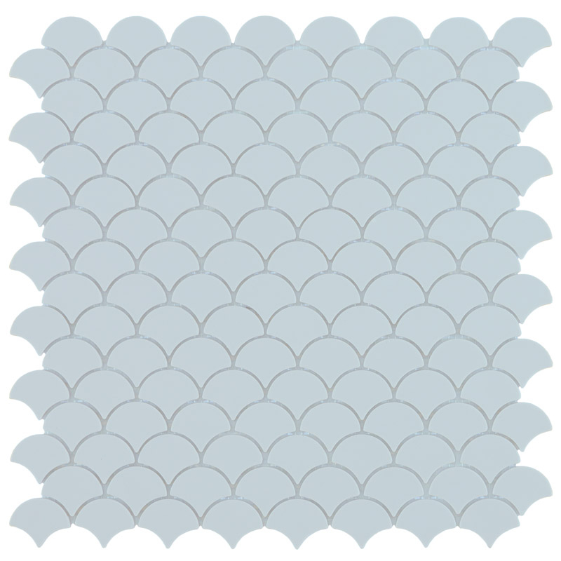 Mosaïque écailles verre recyclé bleu ciel, 31x32 cm, Nordic matt  light blue