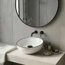 Vasque à poser 41 x 37 cm ronde, céramique, Blanc avec liseré noir, made in France, Fil