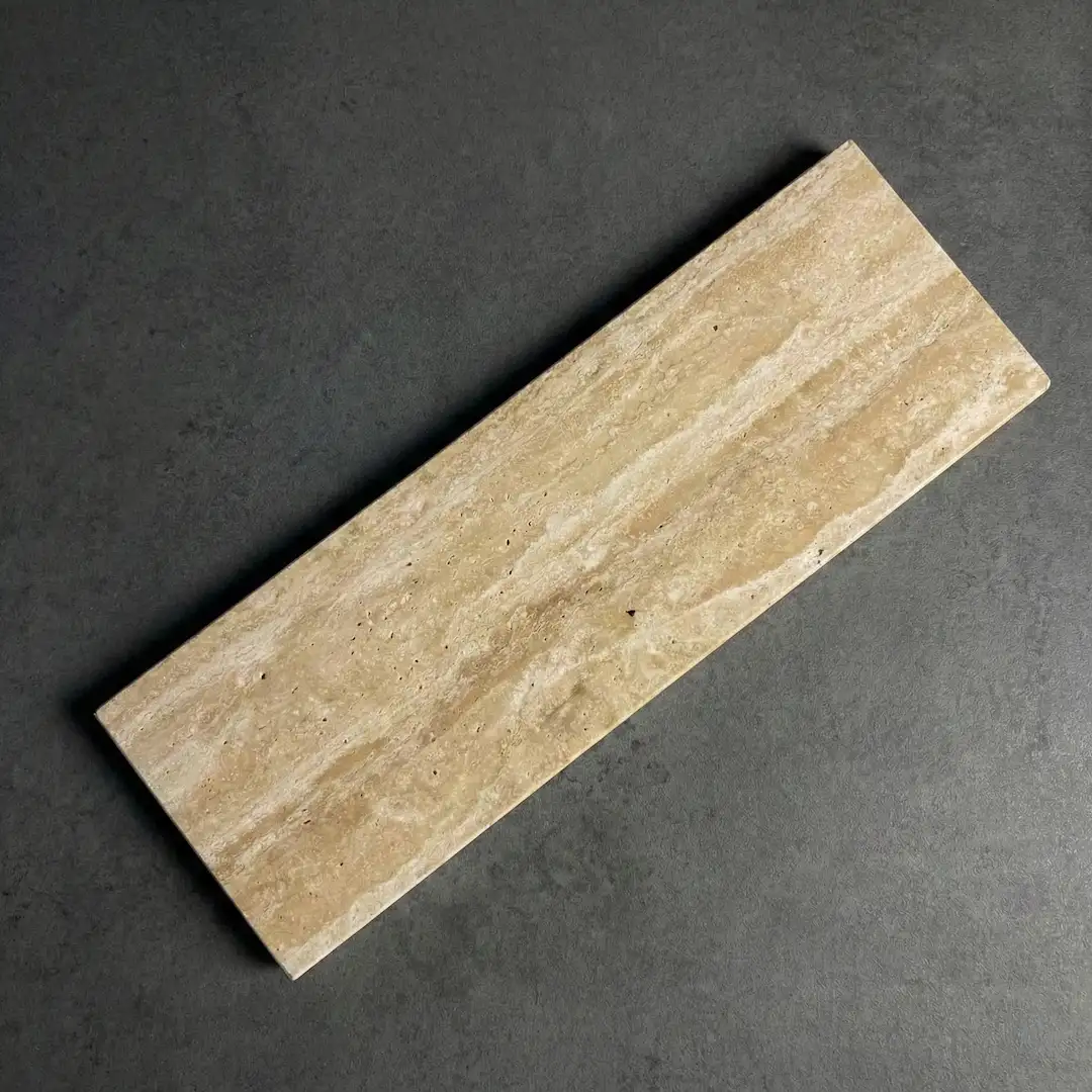 Plateau rectangulaire à poser en travertin beige, accessoire Petra en pierre naturelle pour salle de bain moderne
