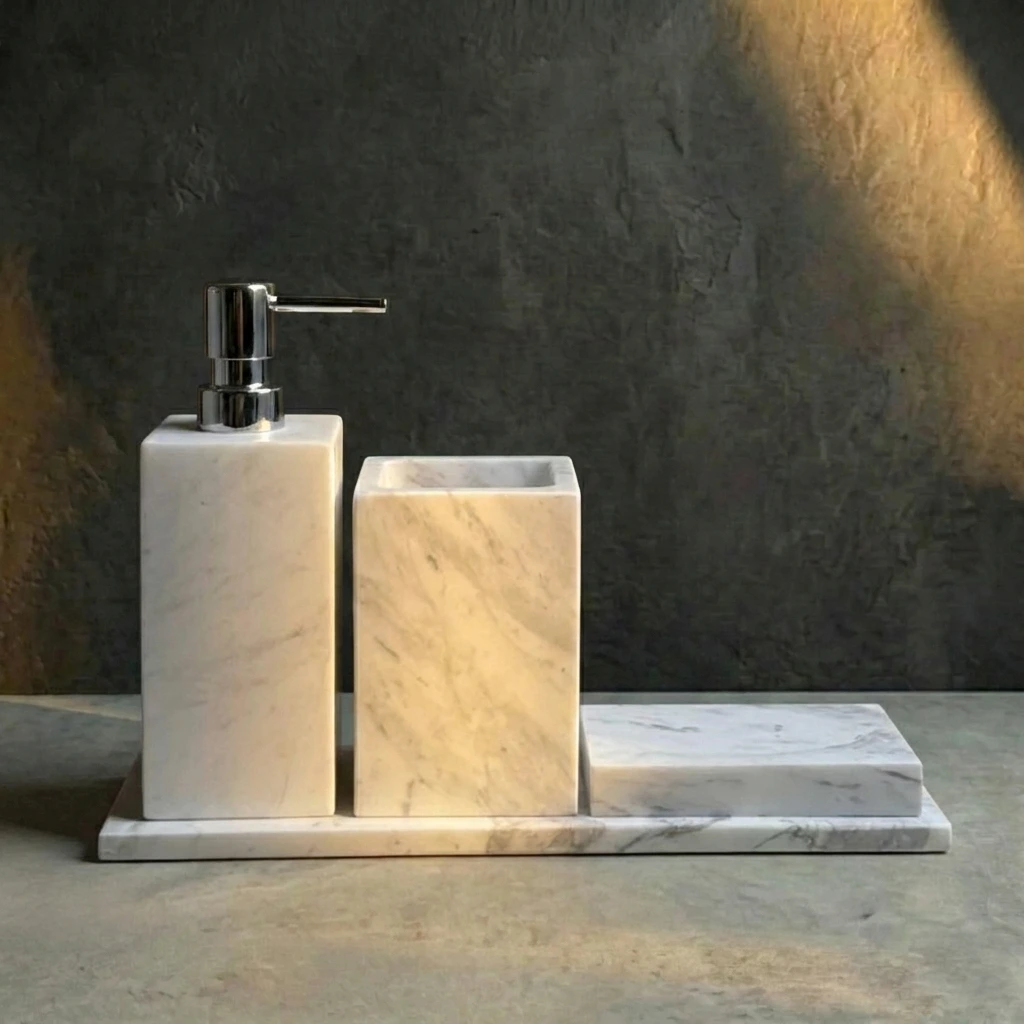 Ensemble d'Accessoires Salle de Bain Carré, Petra , Marbre Blanc Véritable, Pompe Chromée